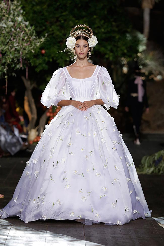 Dolce & Gabbana Alta Moda Fall 2015 Collection | Fashionisers