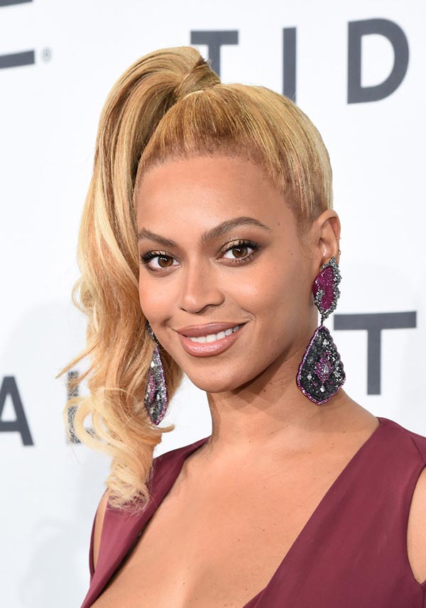20 Holiday Party Hairstyles For 2015 Inspired By Celebs