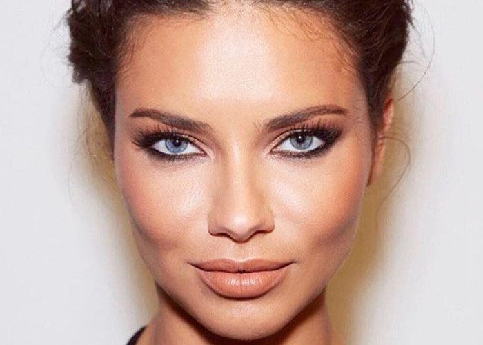 Gorgeous Celebrity Makeup Looks Everyone Can Pull Off