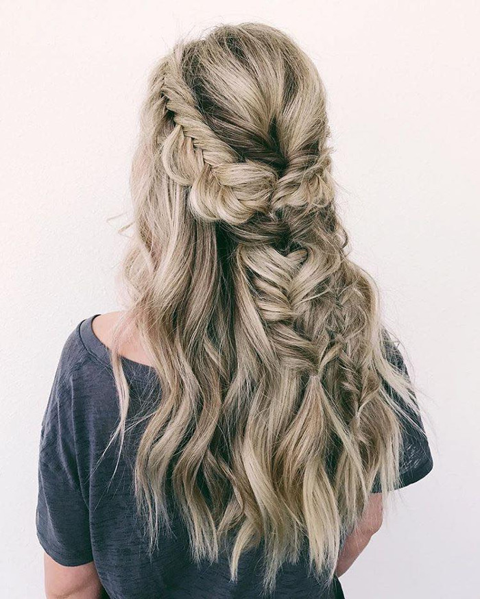 Prettiest Hairstyle Ideas for Fall braided half updo