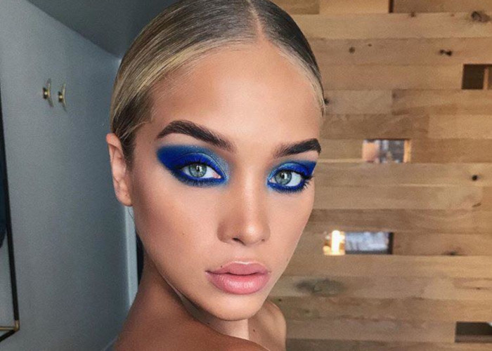 Jasmine Sanders Makes a Case for Blue Eyeshadow at The CFDA Awards