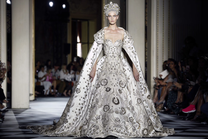 Zuhair-Murad-Fall-2018-Couture-at-Haute-Couture-Paris-Fashion-Week embellished bridal gown