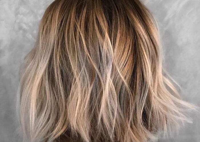 Shadow-Hair-is-The-Latest-Low-Maintenance-Trend-to-Try wavy bob