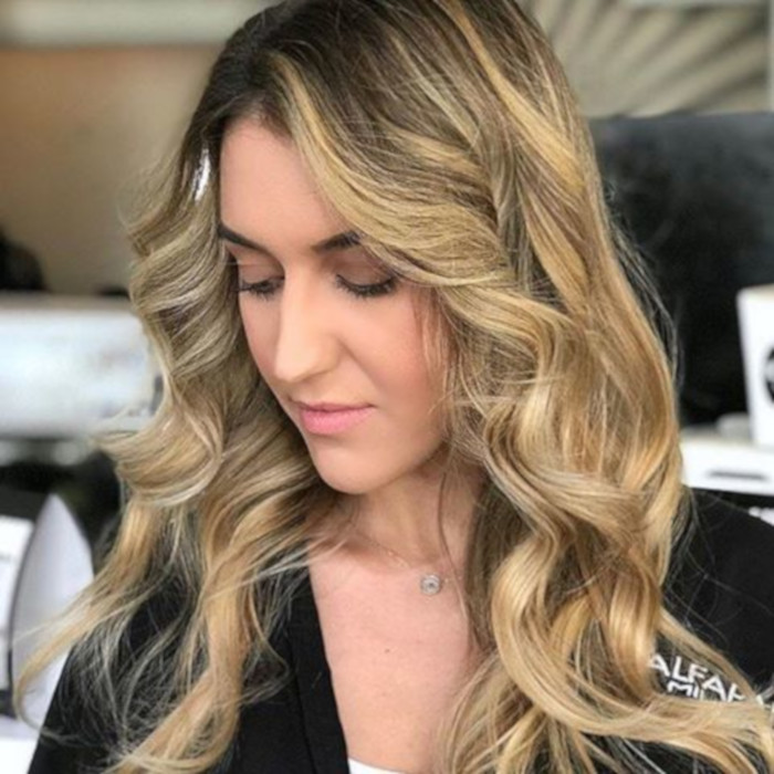 Toasted-Coconut-Hair-Trend-In-The-Freash-Way-To-Go-Bronde