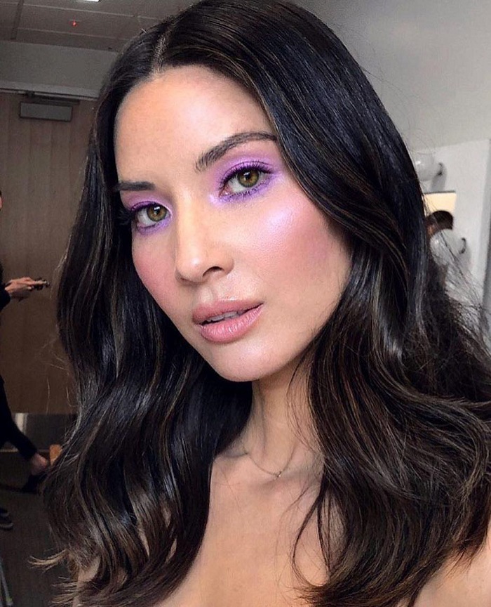 Bold-Bright-Purple-Is-Celebs’-Favorite-Eyeshadow-Trend-olivia munn