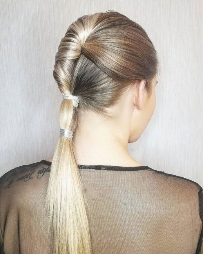 17-Creative-Ways-To-Dress-Up-Your-Ponytail