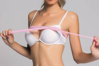 How_to_meaure_your_Bra_size_main_image_malorie_mackey
