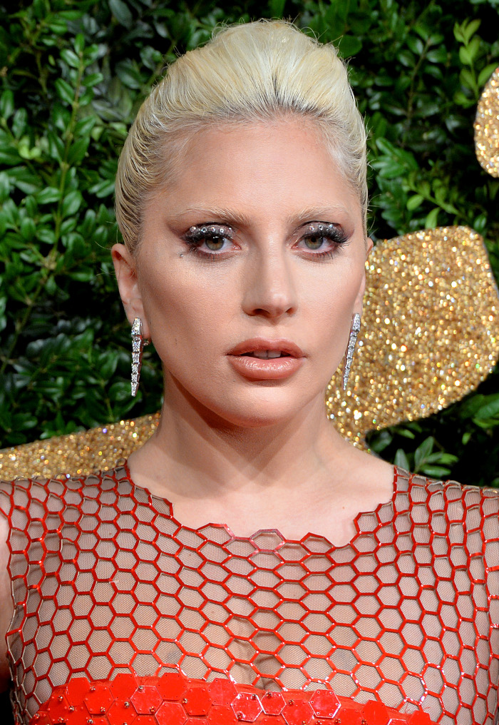 Lady-Gaga-Beauty-Looks-You-Can-Totally-Pull-off-glitter-makeup