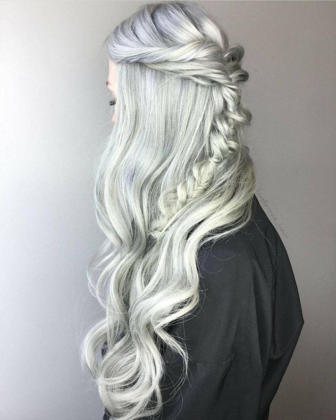 The-Best-Long-Hairstyles-for-Winter-main-image-silver-hair