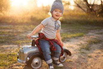 how-to-choose-affordable-and-fashionable-toddler-clothing