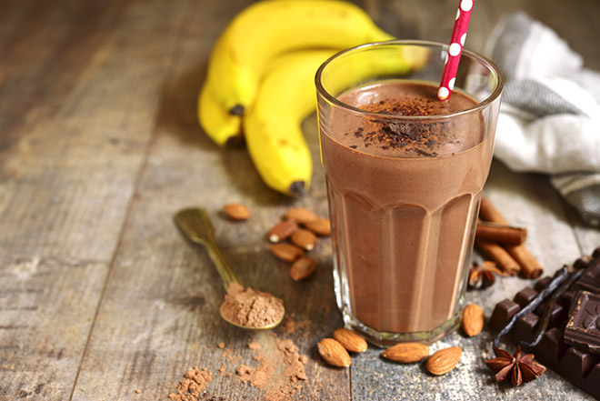 six-simple-ways-to-lose-weight-no-matter-how-busy-you-are-protein-shake