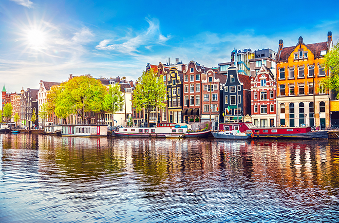 top-romantic-proposal-spots-in-europe-amsterdam