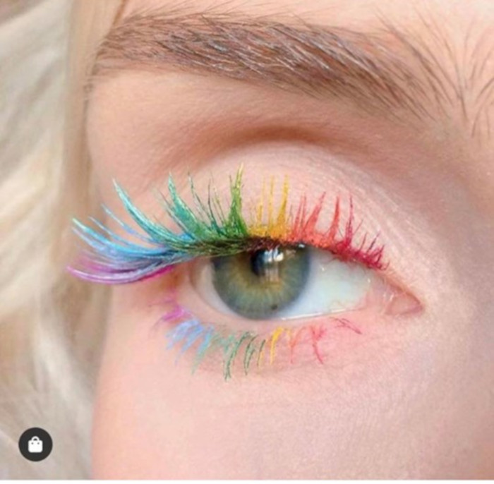All The Fun Ways to Wear Colored Mascara This Summer 8