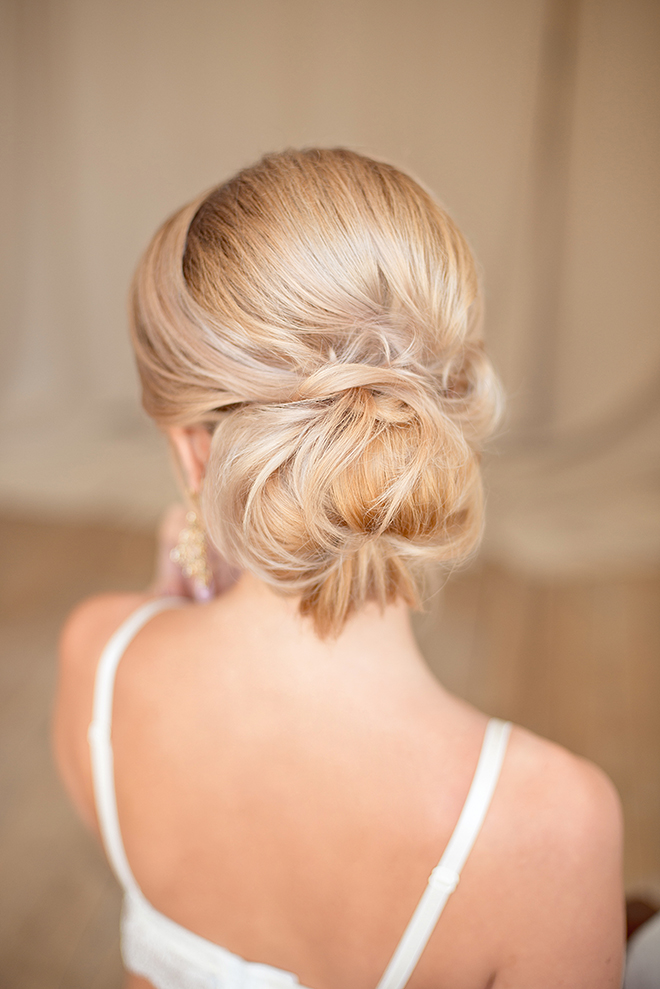 12-Best-Hairstyles-for-a-Student-Party-low-bun
