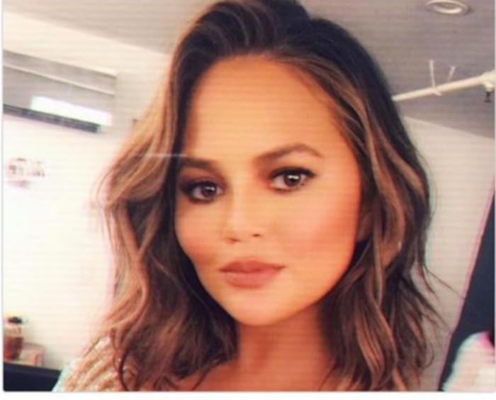 Fabulous Clebrity Bobs That Will Make You Chop Off Your Hair Chrissy Teigen
