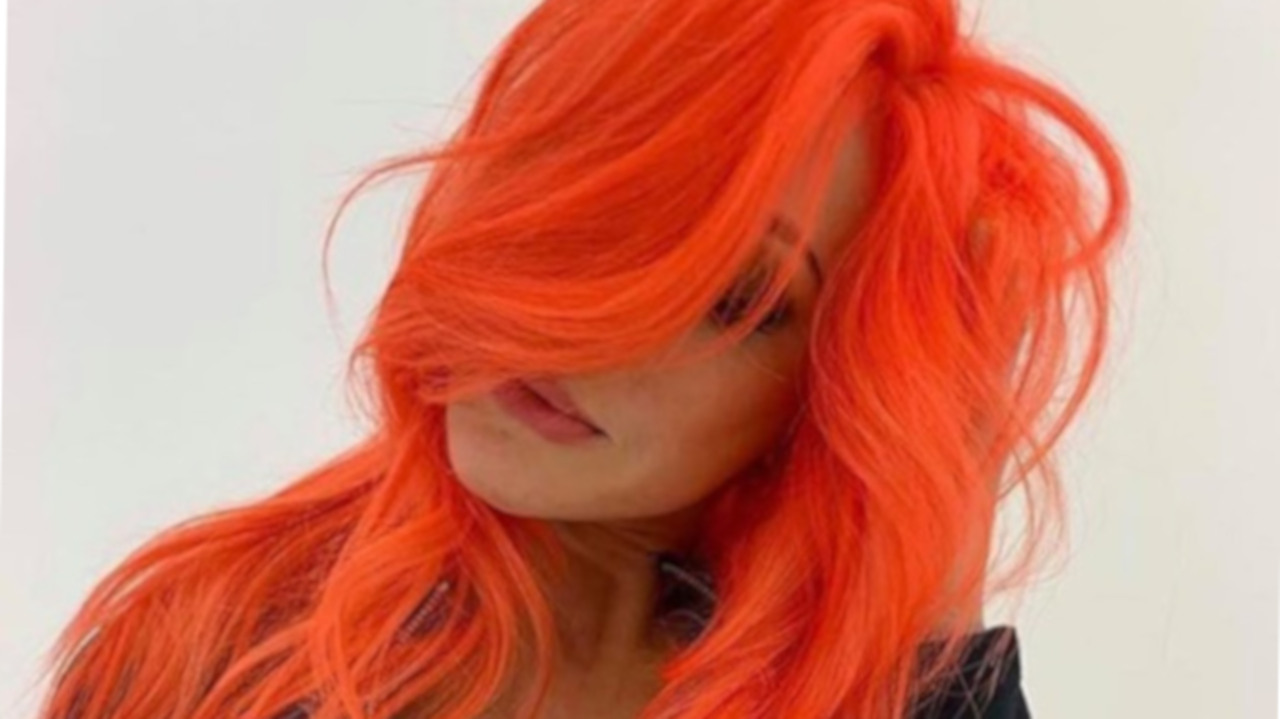 The Hottest Neon Hair Colors to Try in 2019 | Fashionisers©