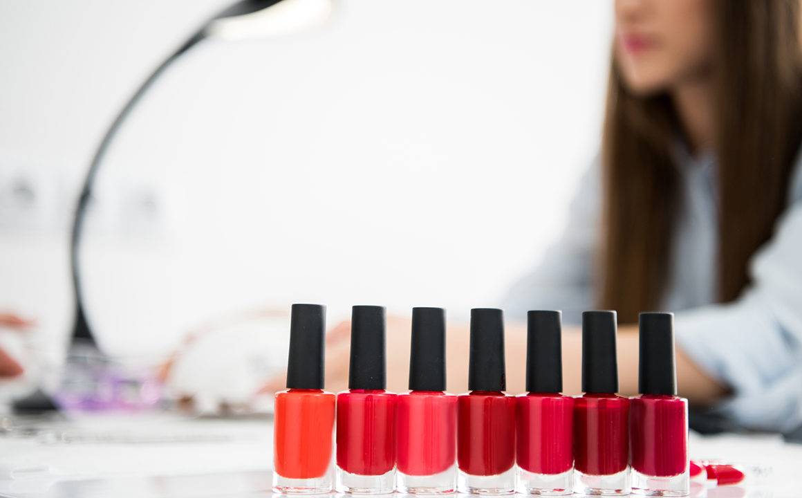 how-to-choose-the-best-nail-salon