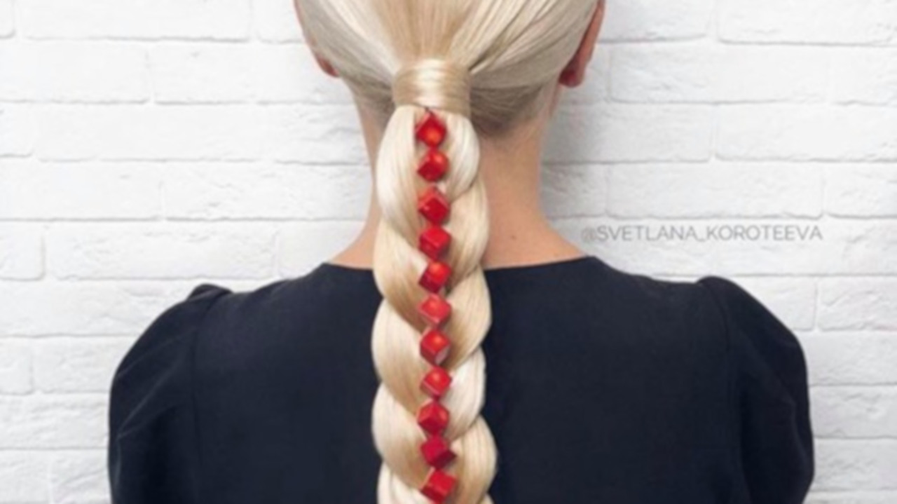 10 Chic Cool Weather Updos To Try This Winter Fashionisers C Part 2