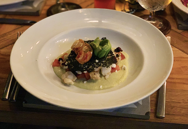 luna-muna-ibagari-boutique-hotel-viva-glam-lobster-and-avocado-salad