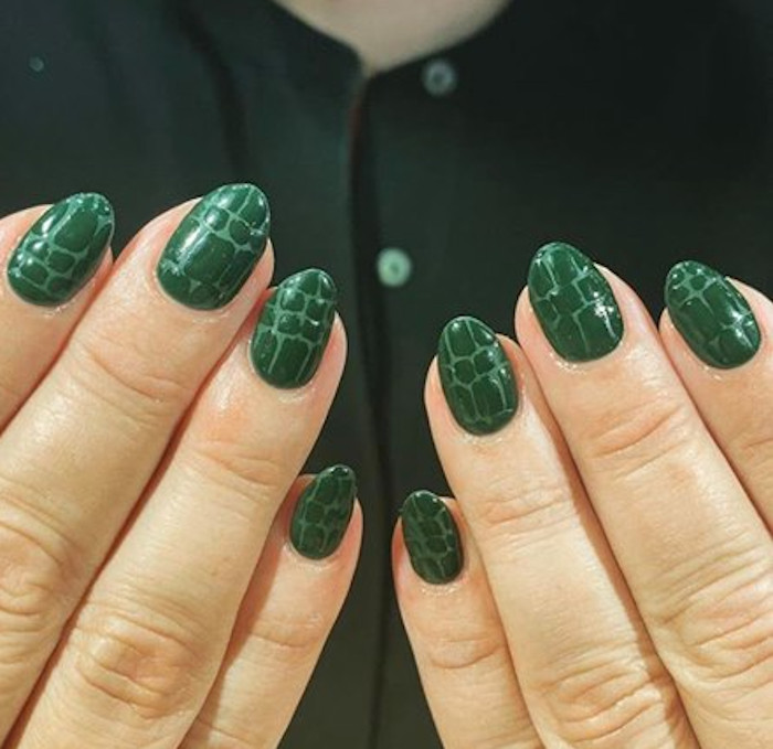 crocodile nails are instagram's next big animal print trend