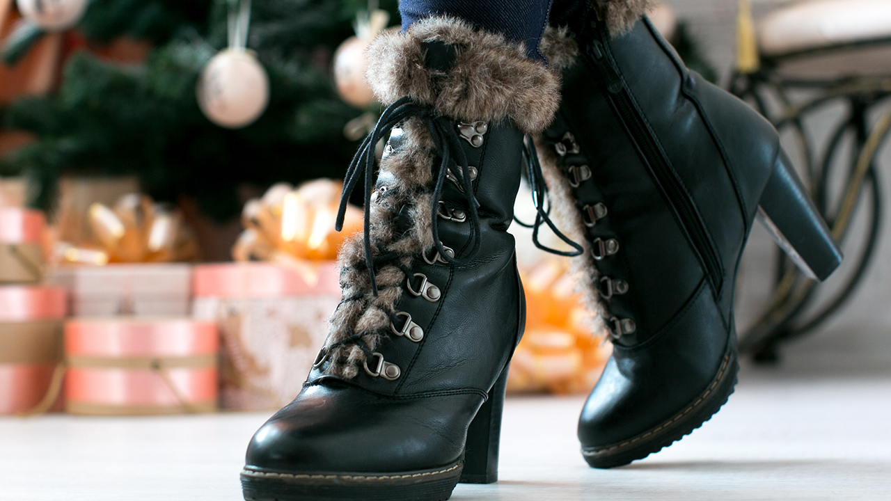 Какая лучшая зимняя обувь. Ботинки женские зимние Marvin 18495. Красивые зимние сапоги 2018. Стильные зимние сапоги 2024. Брендовая женская обувь зимние сапоги с мехом милитари.