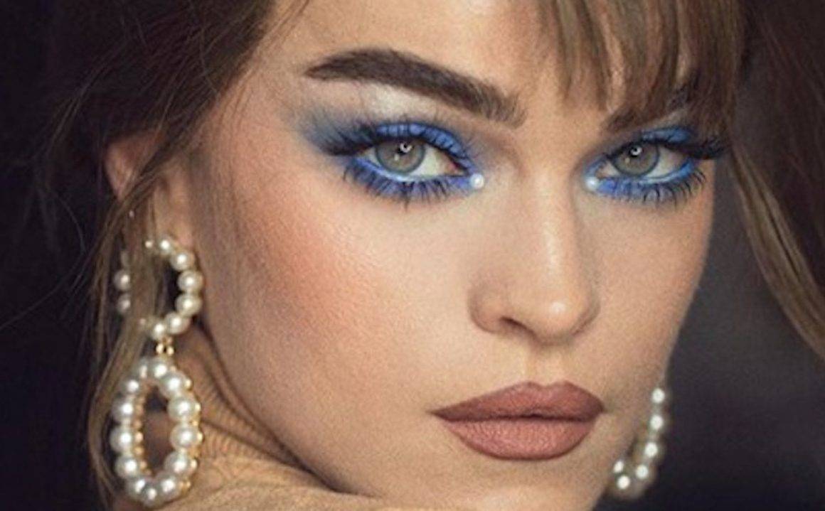Seductive Blue Makeup