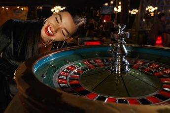 what-makes-online-casinos-better-than-land