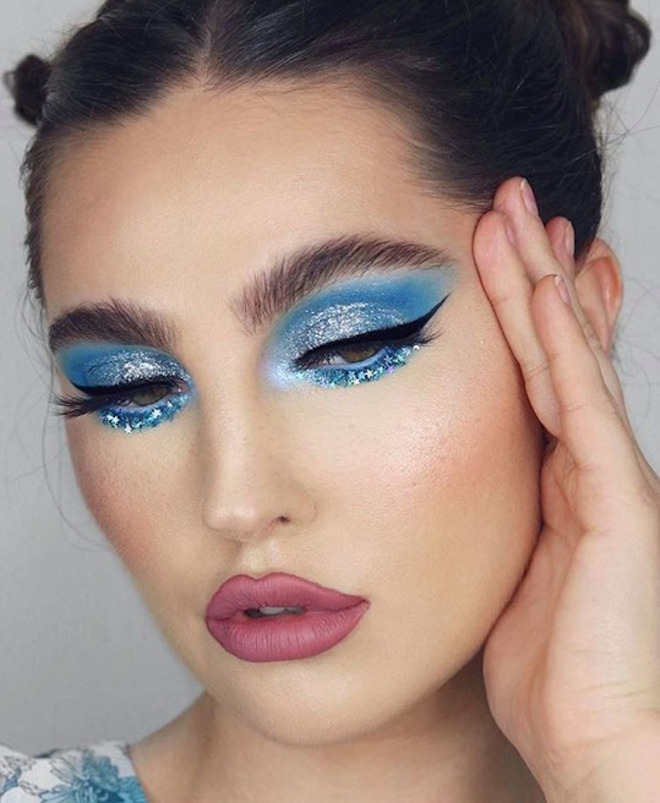 neon blue makeup looks