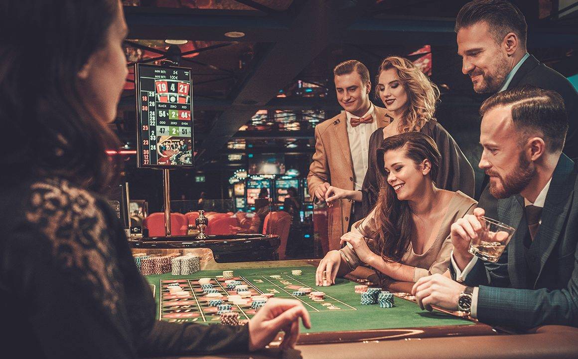 How To Look Good While Gambling: Casino Fashion Tips | Fashionisers©