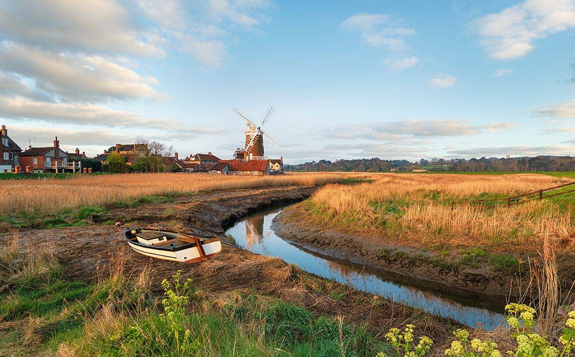 post-pandemic-rural-uk-travel-beautiful-countryside-with-windmill
