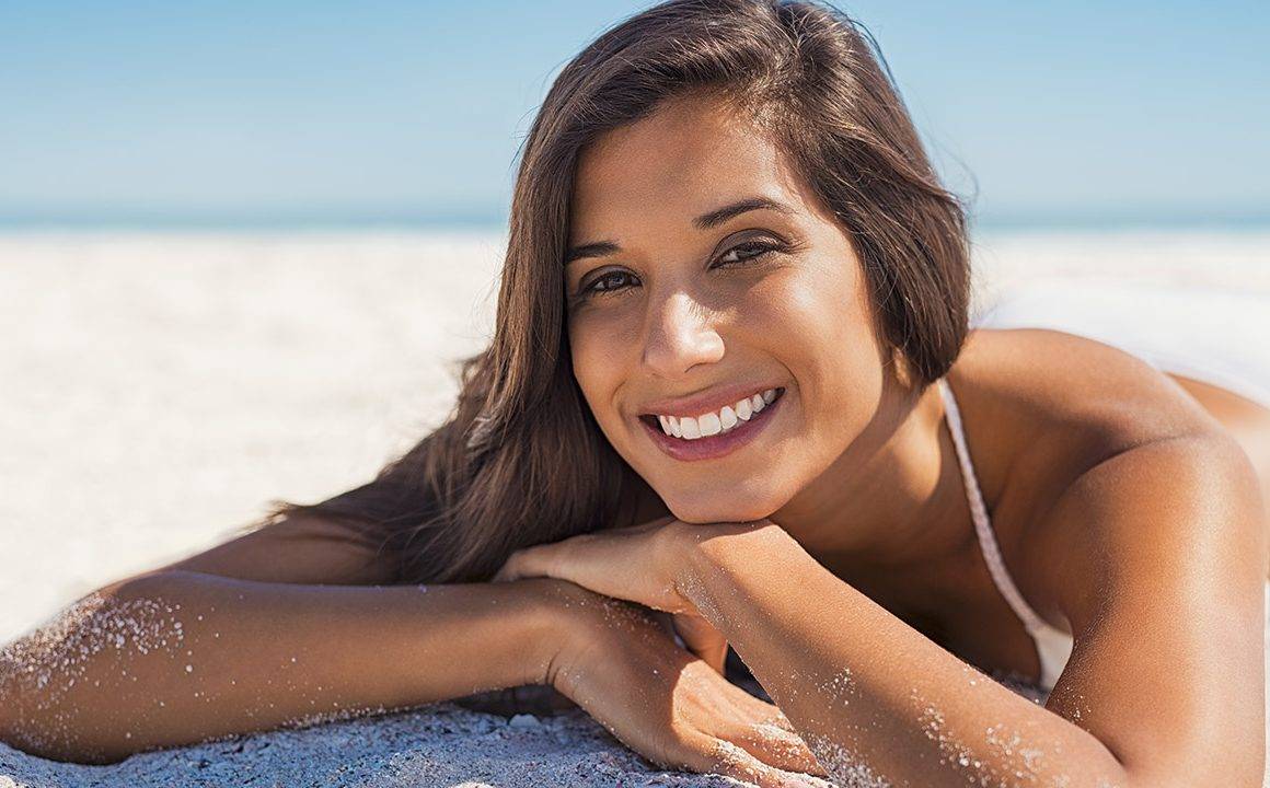 how-to-keep-your-skin-healthy-this-summer-pretty-girl-with-good-skin-on-the-beach