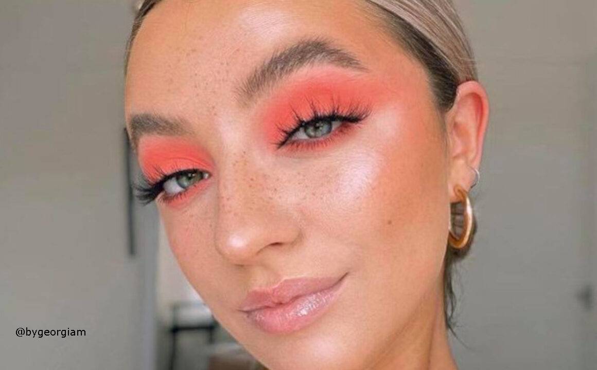 How To Wear Living Coral Makeup Looks In Fall