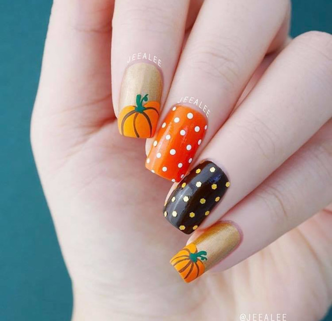 Get Ready for the Holiday Season With These Cute Thanksgiving Nails ...