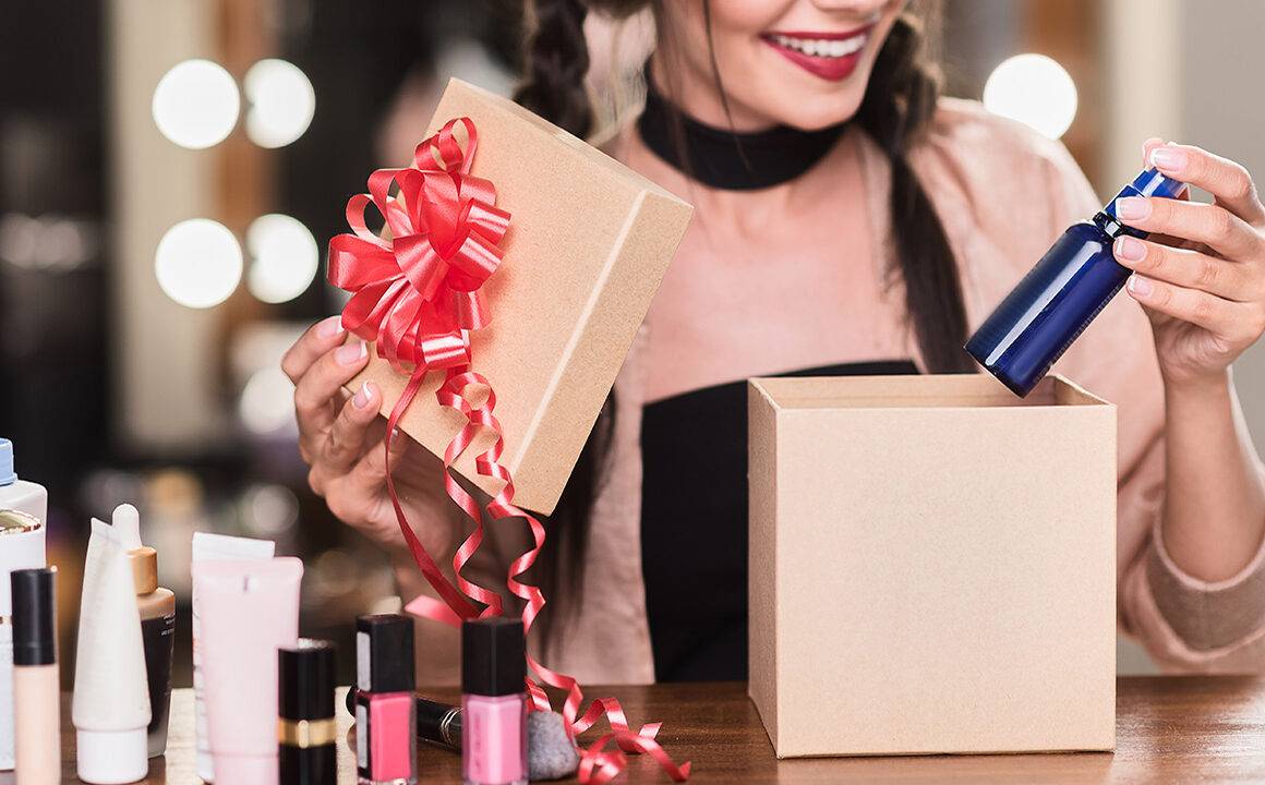 trending-christmas-ideas-for-her-woman-opening-present-box