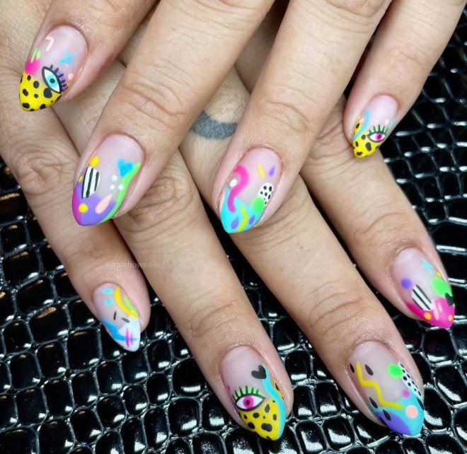 the prettiest spring abstract nail designs to refresh your look