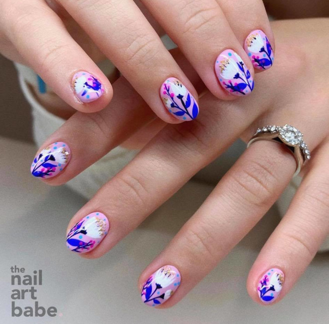 these floral nail designs are perfect for spring