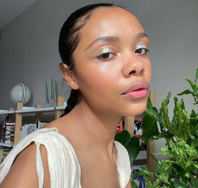 stardust eyeshadow is spring’s dreamiest makeup trend