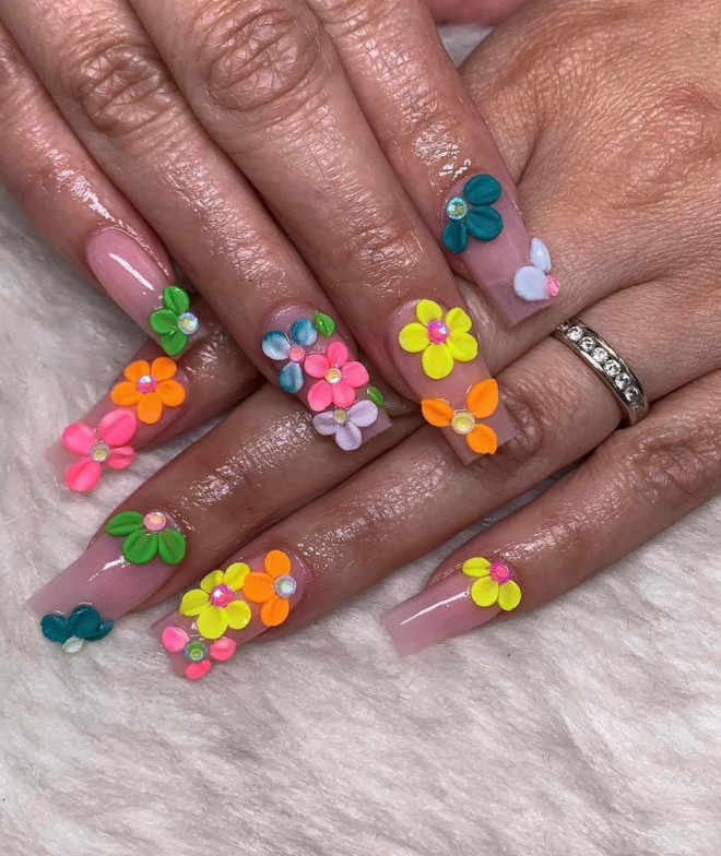 bolden up your look this summer with 3D nail art
