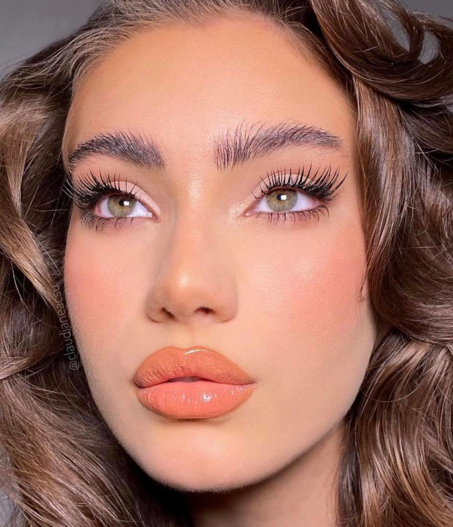 sunkissed makeup looks to pen up the summer season looking on point
