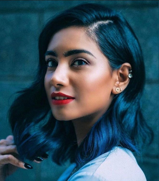 These Jewel-Toned Hair Colors Will Help You Stand Out This Fall