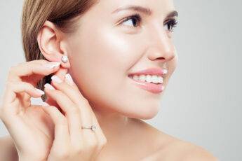 diamond-earrings