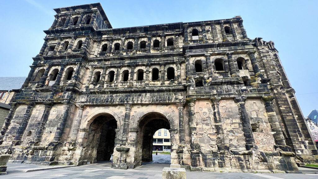 best-historical-locations-in-southern-germany-full-shot-of-porta-nigra-in-trier
