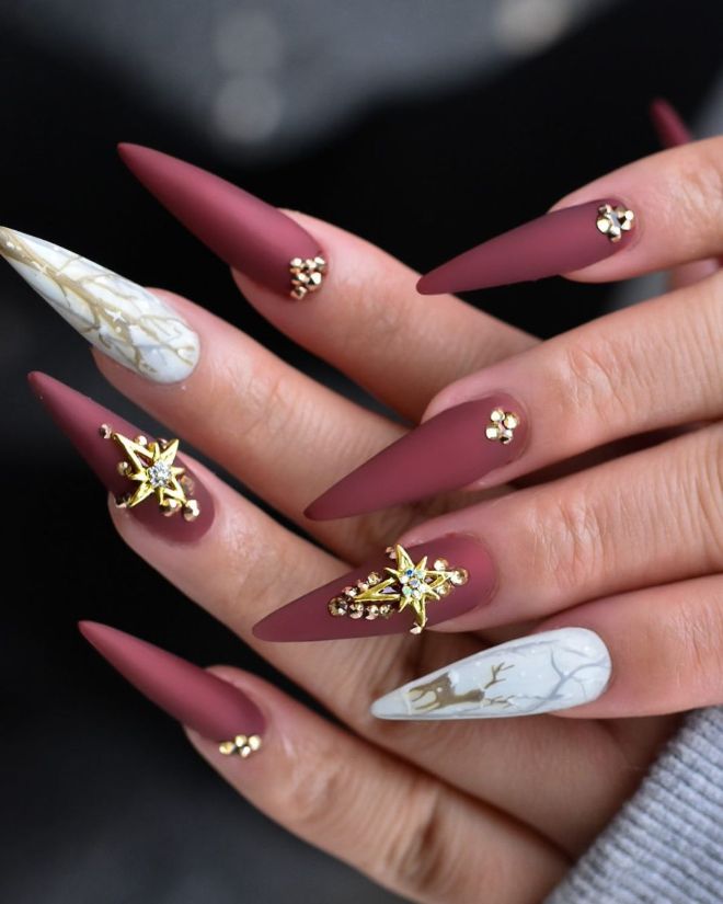 Steal All The Attention This Summer With These Burgundy Nails