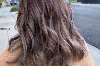 Dye Your Hair Ash Brown To Stand Out This Summer