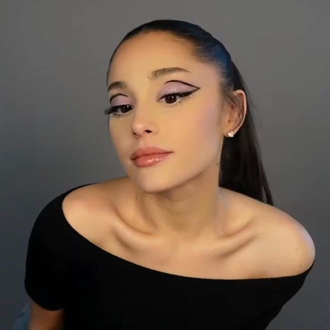 7 Stunning Ariana Grande Makeup Looks That Will Surely Make A Statement