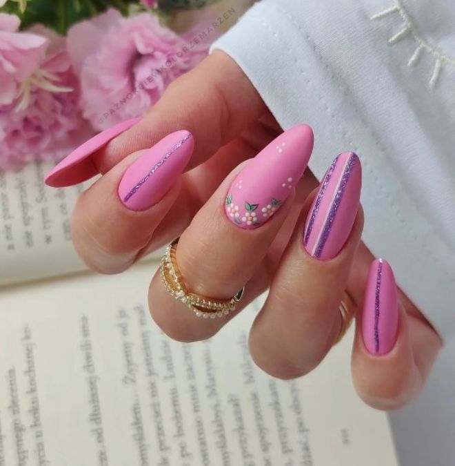 These Gorgeous Pink Nails Will Help You Upgrade Your Minimal Nail Style