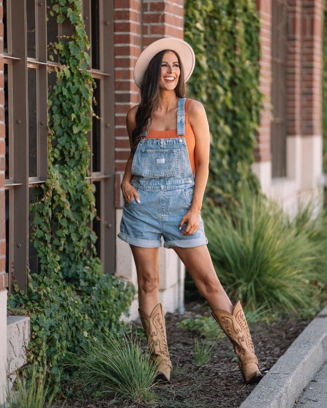 All The Ways You Can Slay In The Cowgirl Trend