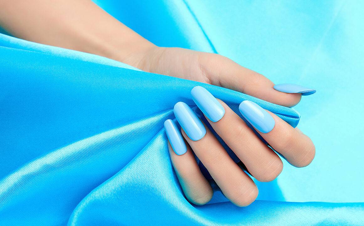 meaning-behind-baby-blue-nails-baby-blue-nail-art-main-image