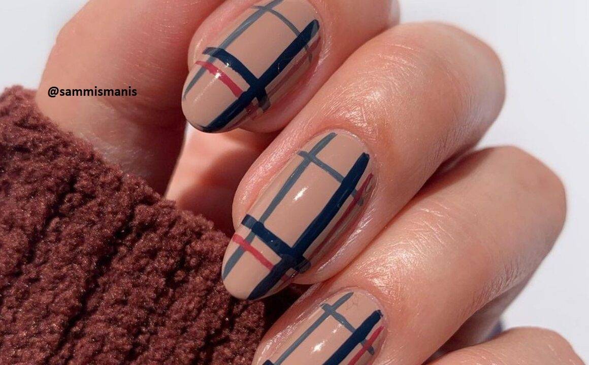 Adorn Your Preppy Fall Days With Pretty Plaid Manicure Designs