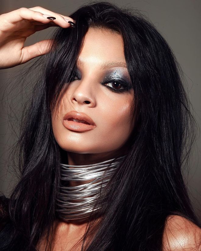 Metallic White Makeup Looks Will Transform You Into A Winter Princess
